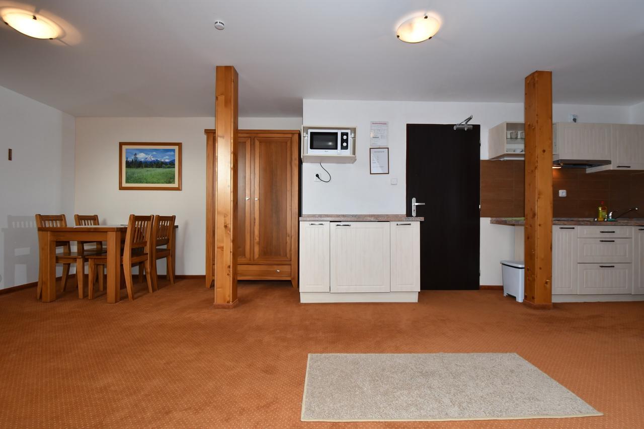 Central Apartmany Vysoke Tatry Bagian luar foto